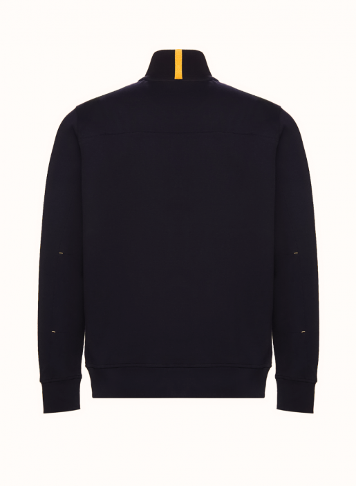 костюм спорт.