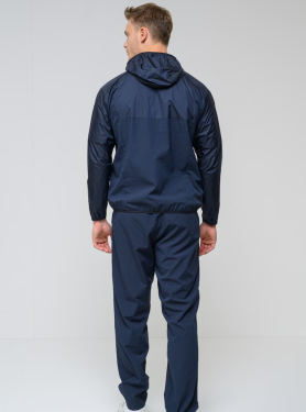 костюм спорт.