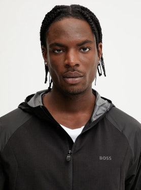 костюм спорт.